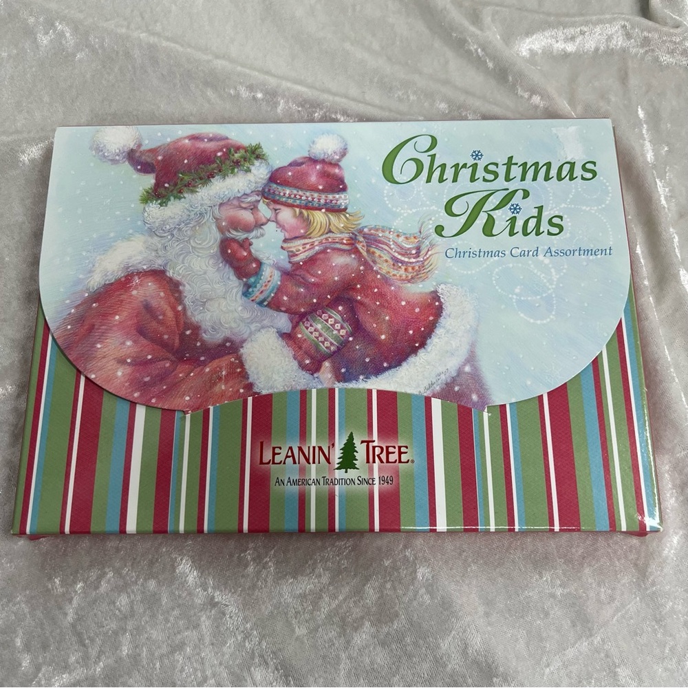 Christmas folded cards set of 20 w/ 10 different designs made in USA